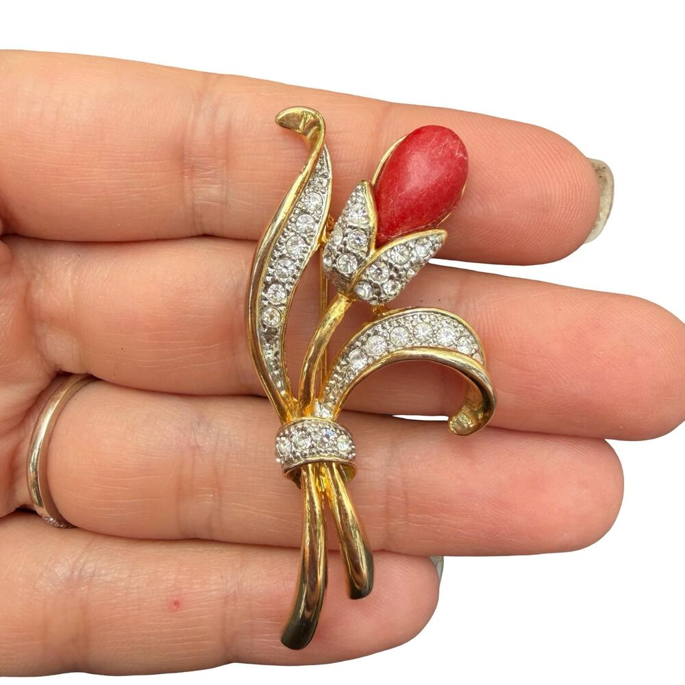 Vintage Corsage brooch Flower Pin Red Flower Brooch